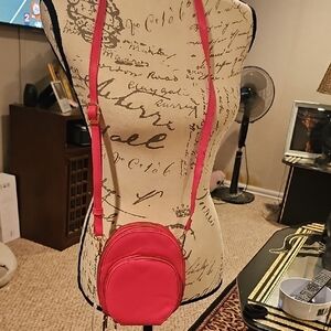 NEW MALI + LILI Stylish Pink Crossbody Bag..free Shipping